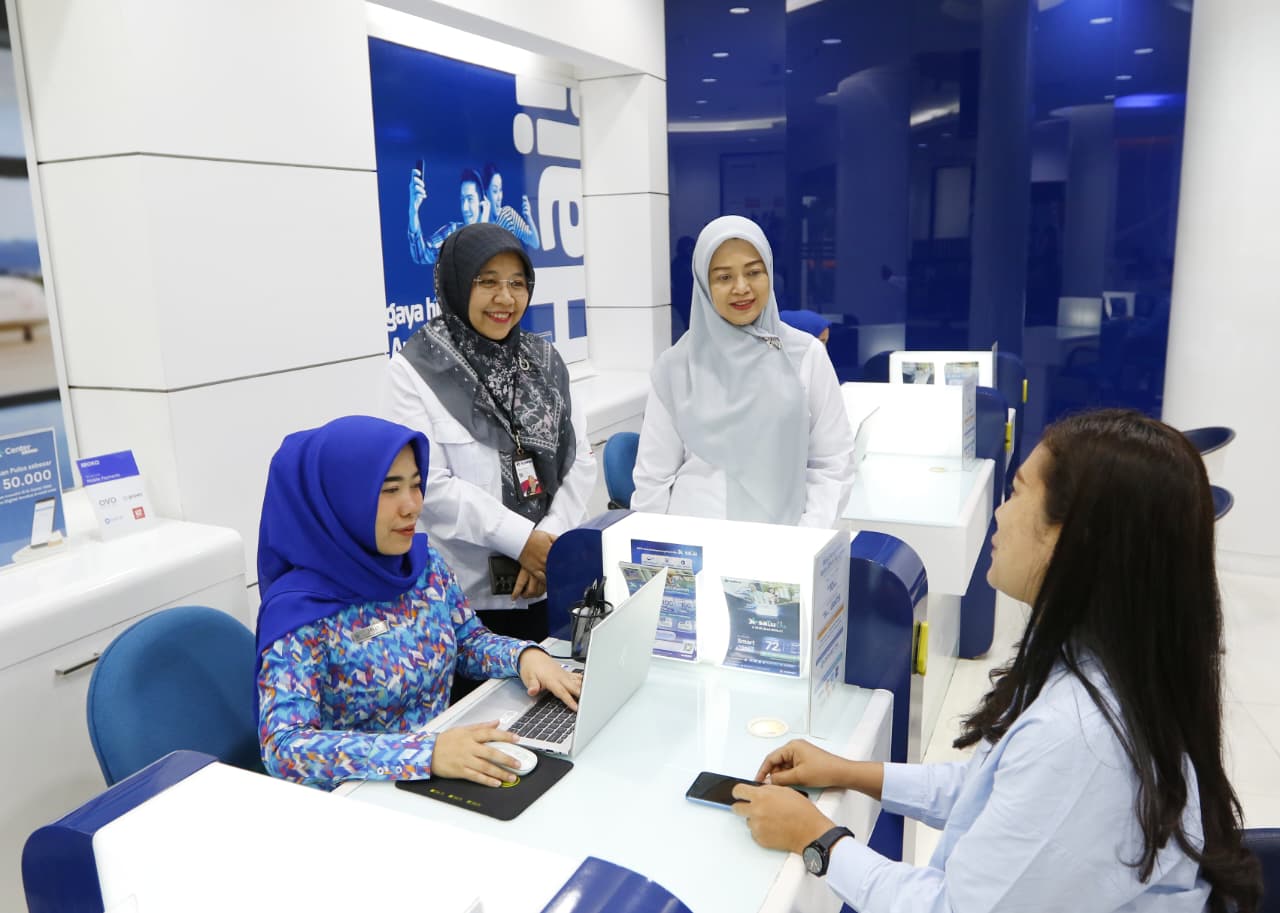 Dalam rangka Hari Pelanggan Nasional 2025, XLSMART meluncurkan program XL Poin Spesial Hari Pelanggan (foto/ist)